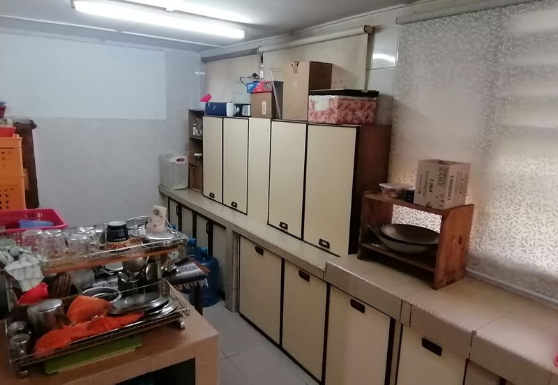 OUG/Taman United 2 Storey Corner Bungalow For Rent