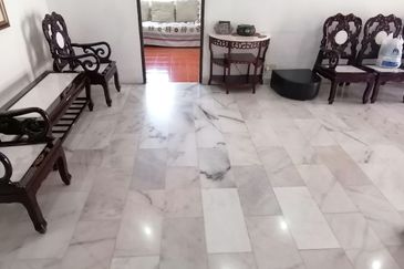 OUG/Taman United 2 Storey Corner Bungalow For Rent