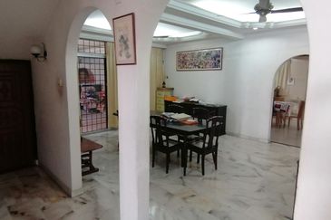 OUG/Taman United 2 Storey Corner Bungalow For Rent