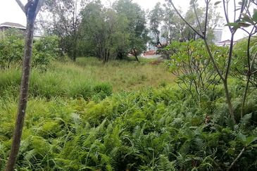 OUG/Taman Yarl Gated Guarded Bungalow Lot For Sale