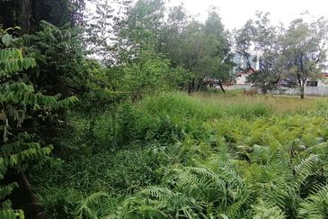 OUG/Taman Yarl Gated Guarded Bungalow Lot For Sale