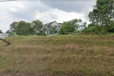OUG/Taman Yarl Bungalow Lot For Sale