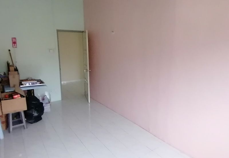 OUG/Happy Garden Corner 2 Storey Renovated Semi D