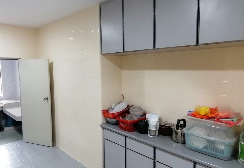 OUG/Happy Garden Corner 2 Storey Renovated Semi D