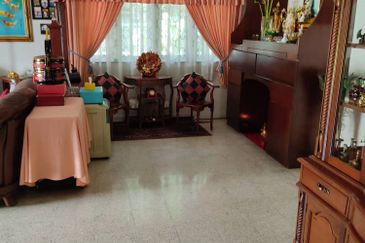OUG/Taman United 2 Storey Bungalow For Rent