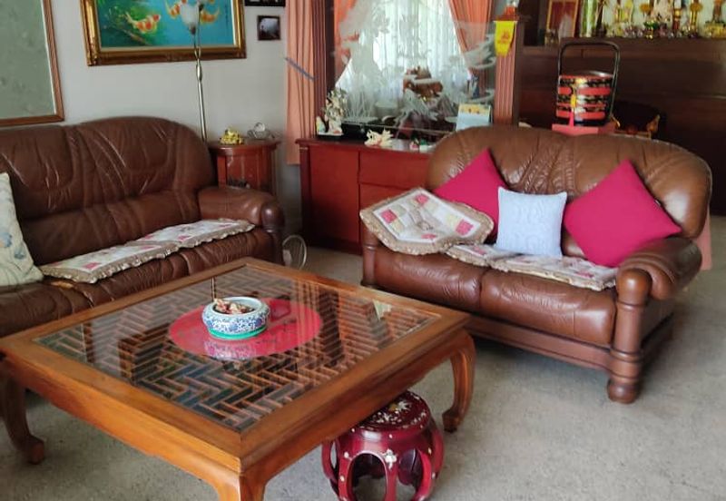 OUG/Taman United 2 Storey Bungalow For Rent