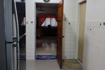 OUG/Taman United 2 Storey Bungalow For Rent