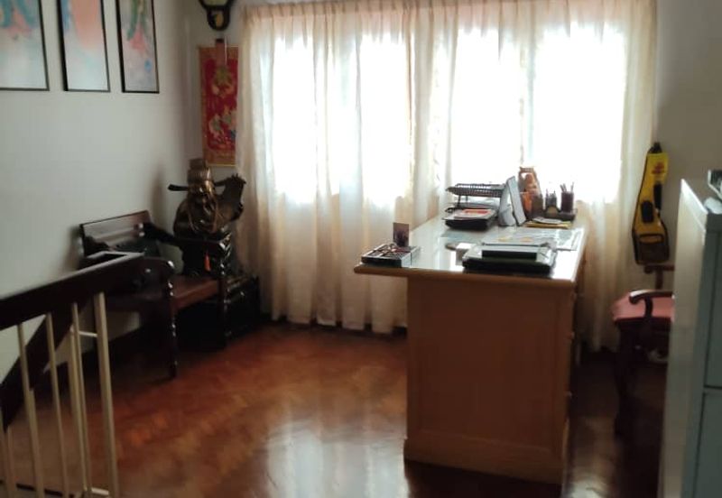 OUG/Taman United 2 Storey Bungalow For Rent