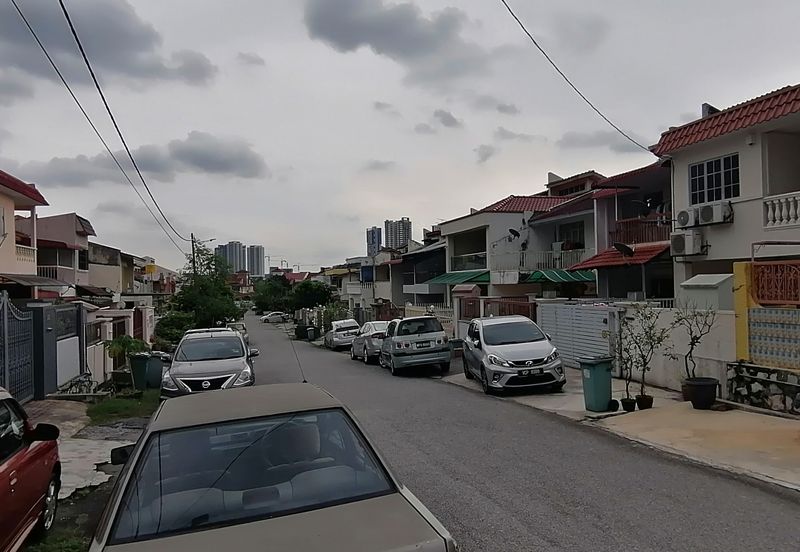 OUG 2 Storey Terrace Facing West For Sale