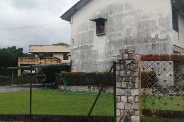 OUG/Jalan Klang Lama 2.5 Storey Corner Bungalow