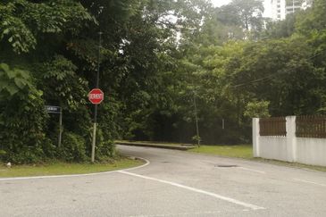 OUG/Jalan Klang Lama 2.5 Storey Corner Bungalow