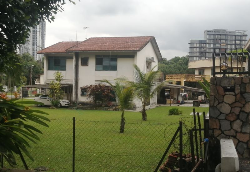 OUG/Jalan Klang Lama 2.5 Storey Corner Bungalow