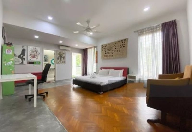 OUG/Taman United 3 Storey Renovated Bungalow