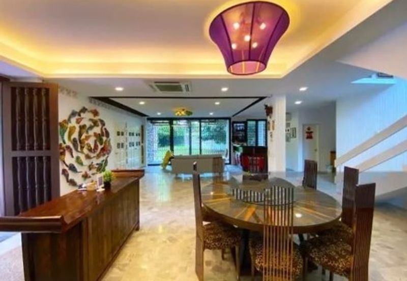 OUG/Taman United 3 Storey Renovated Bungalow