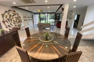 OUG/Taman United 3 Storey Renovated Bungalow