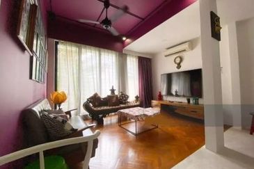 OUG/Taman United 3 Storey Renovated Bungalow