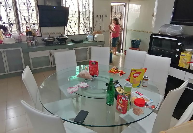 OUG/Taman Yarl 3 Storey Renovated Semi D For Sale