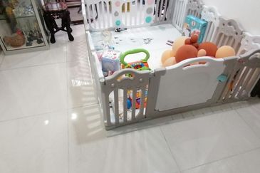 OUG/Taman Yarl 3 Storey Renovated Semi D For Sale