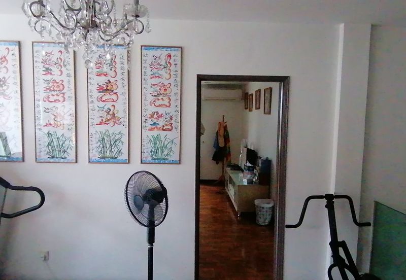 OUG/Taman Yarl 3 Storey Renovated Semi D For Sale