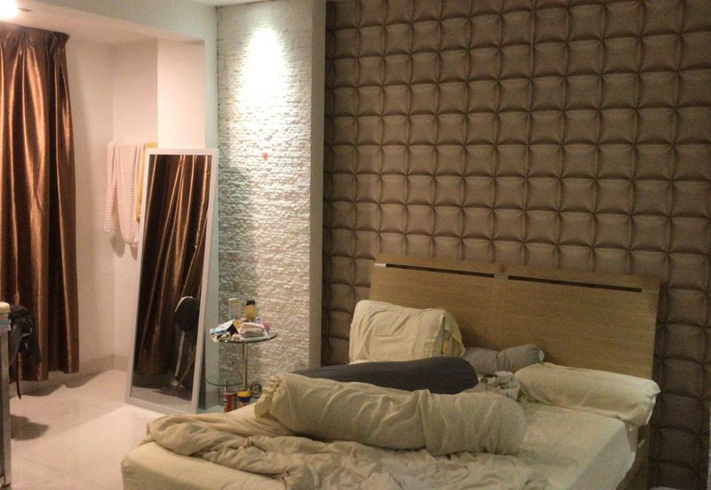 OUG/Taman Yarl 3 Storey Renovated Semi D For Sale