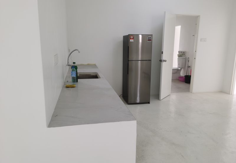 OUG 2 Storey Terrace Corner For Rent