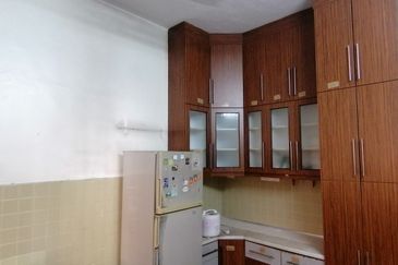 OUG/Happy Garden Corner 2 Storey Semi D For Rent