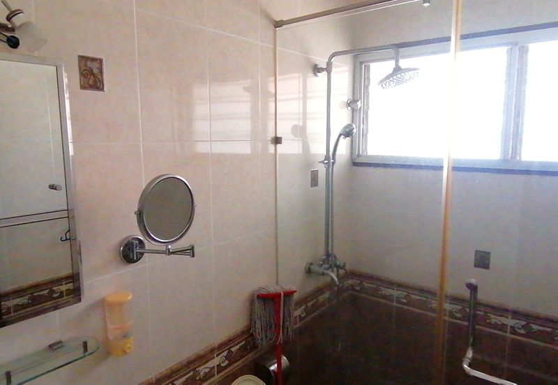 OUG/Happy Garden Corner 2 Storey Semi D For Rent