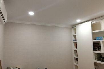 OUG/Happy Garden Fully Renovated Semi D For Sale