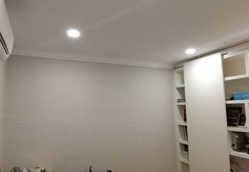 OUG/Happy Garden Fully Renovated Semi D For Sale