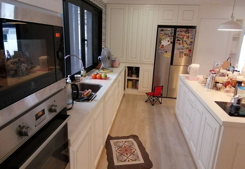 OUG/Happy Garden Fully Renovated Semi D For Sale