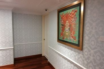 OUG/Happy Garden Fully Renovated Semi D For Sale