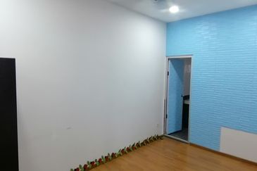 OUG/Jalan Puchong 3 Storey Semi D For Rent