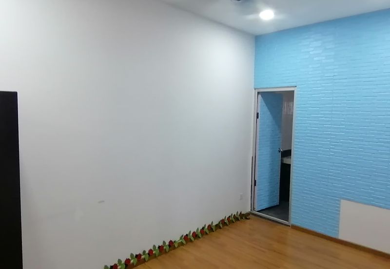 OUG/Jalan Puchong 3 Storey Semi D For Rent