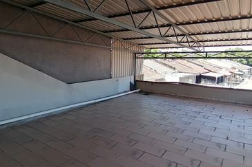 OUG/Jalan Puchong 3 Storey Semi D For Rent