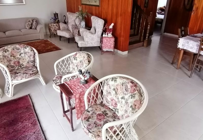 OUG 2 Storey Semi D wIth Big Landscape For Sales