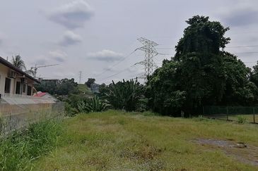OUG/Taman Yarl Freehold Bungalow Lot For Sale