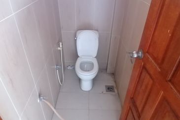 OUG Gated Guarded 2 Storey Semi D For Rent