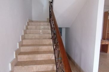 OUG Gated Guarded 2 Storey Semi D For Rent