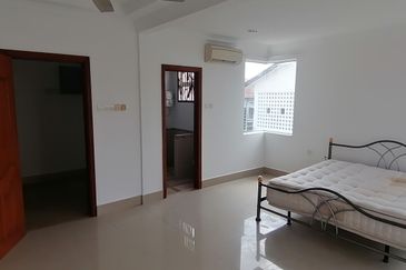 OUG Gated Guarded 2 Storey Semi D For Rent