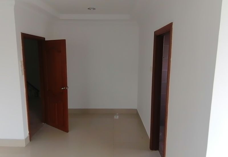 OUG Gated Guarded 2 Storey Semi D For Rent