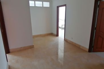 OUG Gated Guarded 2 Storey Semi D For Rent