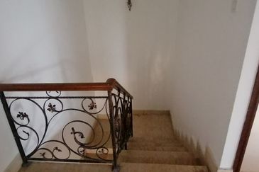 OUG Gated Guarded 2 Storey Semi D For Rent