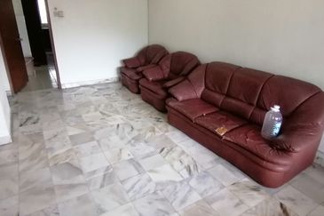 OUG/Happy Garden Ground Floor Townhouse For Rent