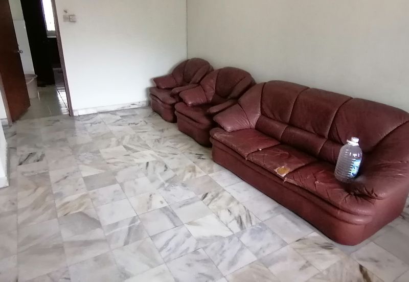 OUG/Happy Garden Ground Floor Townhouse For Rent