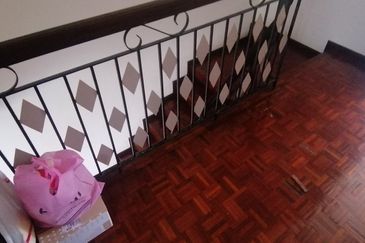 OUG/Taman United 2 Storey Terrace For Rent
