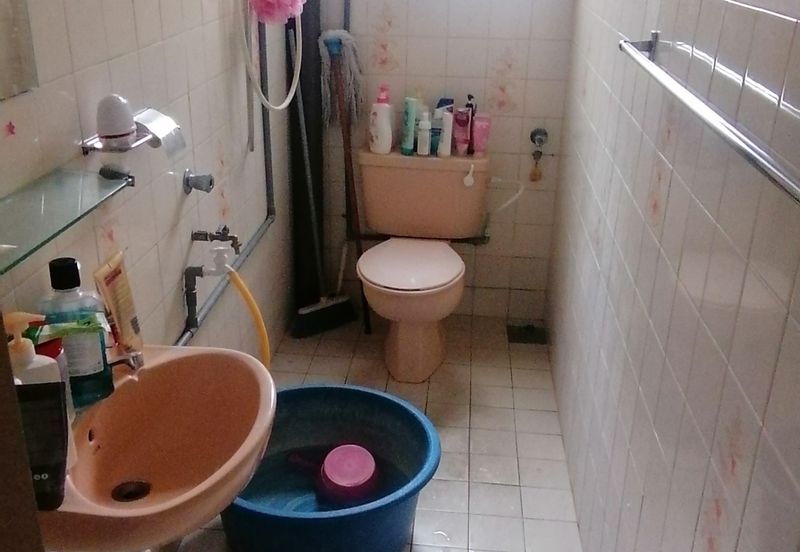 OUG/Taman United 2 Storey Terrace For Rent