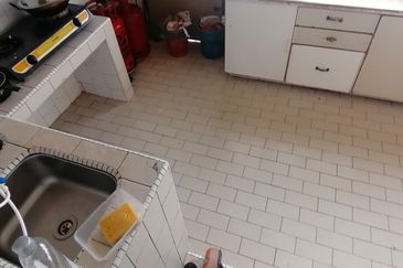 OUG/Taman United 2 Storey Terrace For Rent