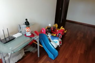 OUG/Taman Desa 2 Storey Semi D FIRE SALE!!!