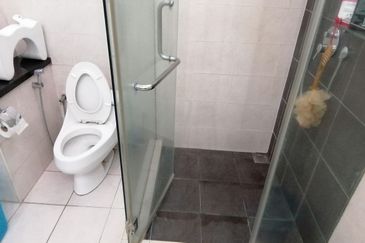 OUG/Taman Desa 2 Storey Semi D FIRE SALE!!!