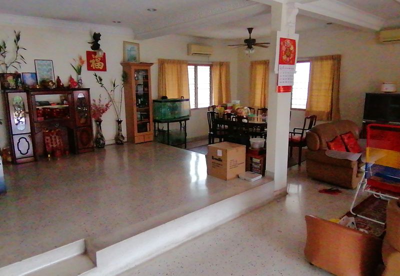 OUG 2 Storey Bungalow With Big Landscape For Sale